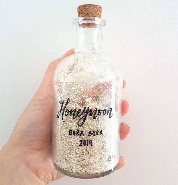 Honeymoon sand bottle